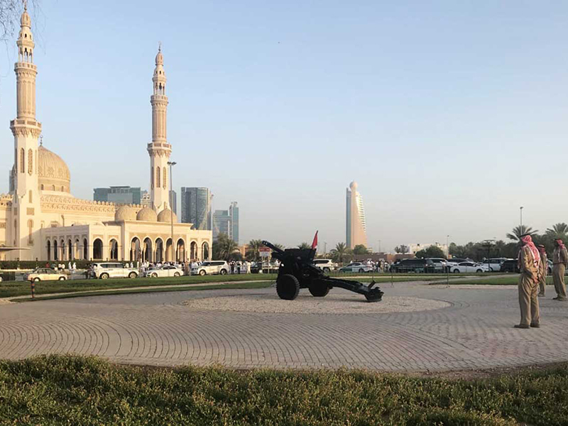 الامارات تتخذ إجرءات احترازية لشهر رمضان من بينتها منع التجمعات وتحديد مدة الصلاة